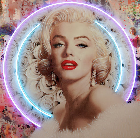  Marilyn neon - Passing Glance